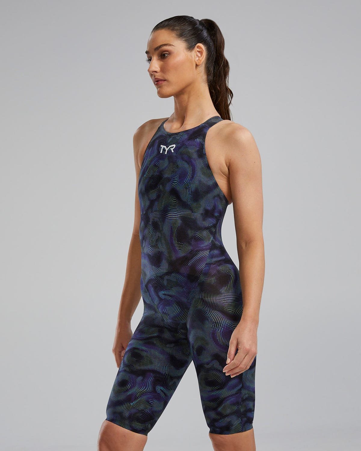 TYR Women's Avictor™ 2.0. Closed Back Swimsuit - Exolon - Image 11