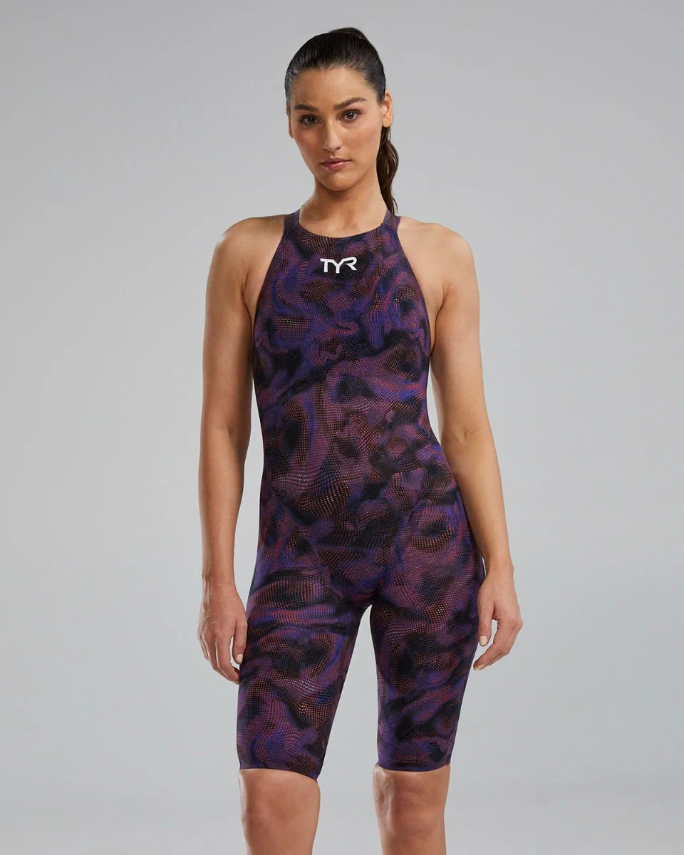 TYR Women's Avictor™ 2.0. Closed Back Swimsuit - Exolon - Image 17